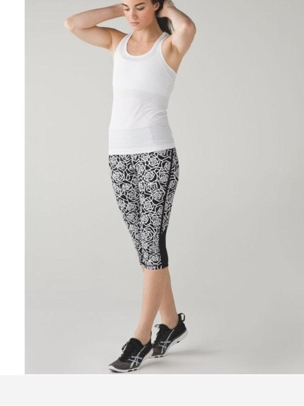Lululemon Real Quick Crop
Posey Black White Run Leggings
 Athletic size 8